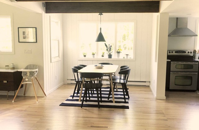 Narrowsburg Farmhouse Getaway