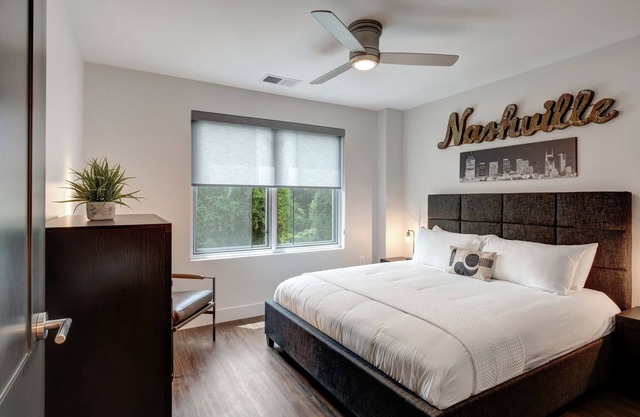 Nashville Nights Nook: Your Music City Getaway