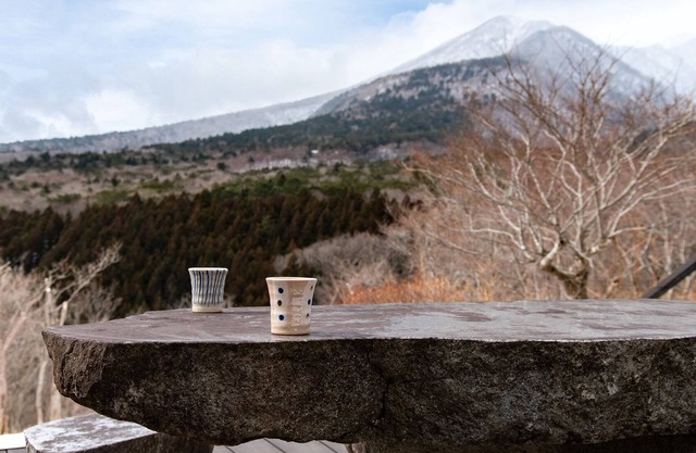 Nasu yobou - Located in Nasu Yumoto, this inn is limited to one couple per day, and guests can stay up to 26 hours and enjoy the sulfur-scented hot spring (Bijin no Yu) in the guest room.
