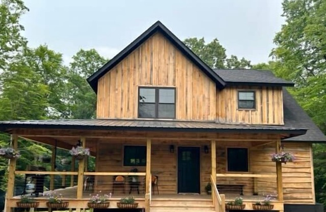 National Park, Huge Hot Tub, Private Retreat