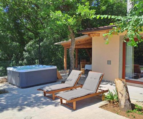 Nature Holiday Home