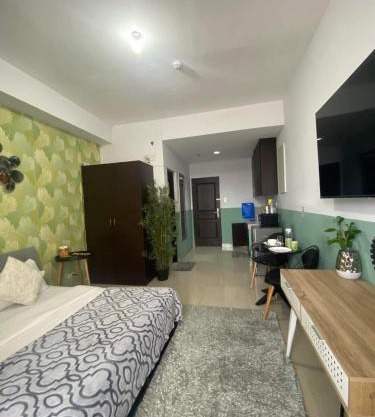 Nature Inspired Cozy Studio Rooms Mandaluyong Near Edsa Shaw Shangri-La Megamall at F Residences