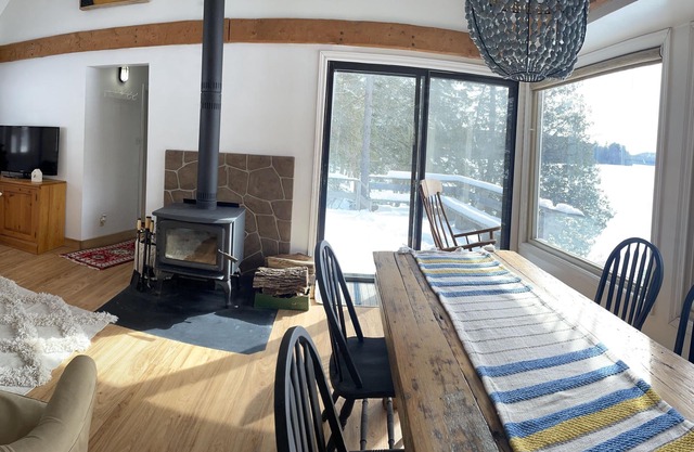 Nature Lover’s Rustic Cabin, Kearney