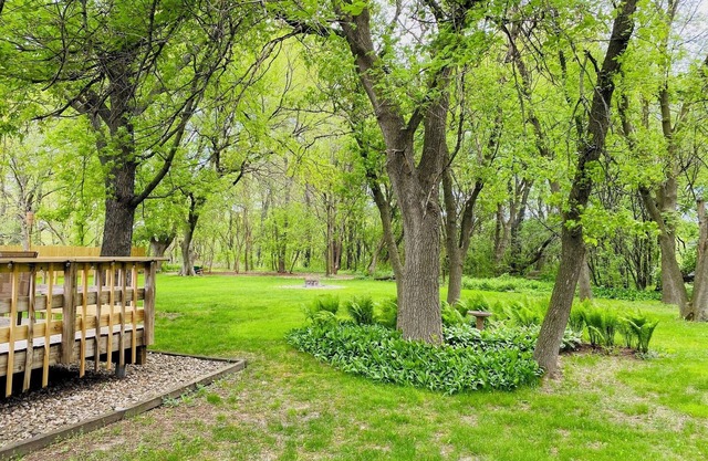 Nature's Haven, near Madison-pet friendly!