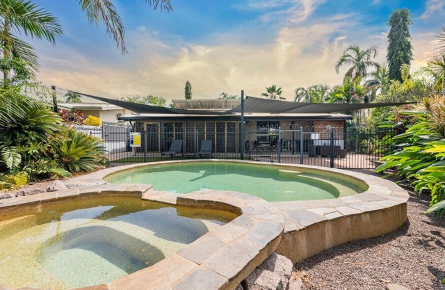 Nature's Nest: Pool - Garden - OutdoorDining - BBQ