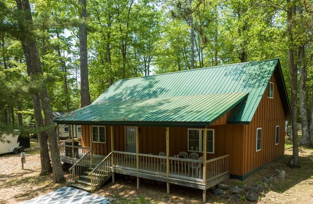 Nature's Sanctuary: The Loft Cabin at Blueberry Lake