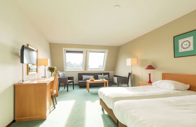 Nature & Sea Getaway | Comfortable Stay with Free Parking & Indoor Pool