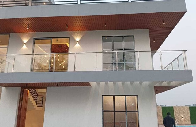 Nature Villa With Grand Pool with four double bed rooms.