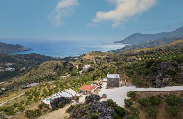 Nature Villas Myrthios