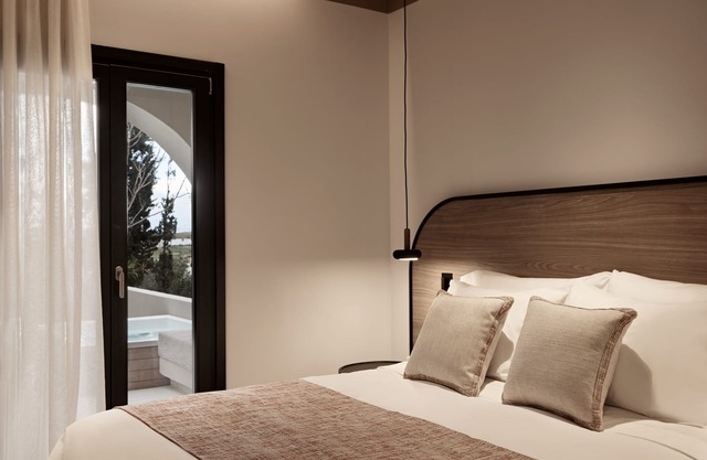 NAUMA PAROS | Design Boutique Hotel