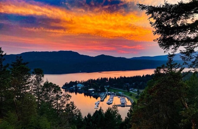 Nautical Cabin with Best view on Orcas Island