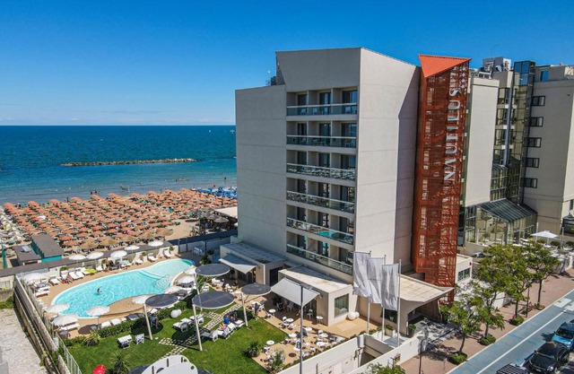Nautilus Family Hotel