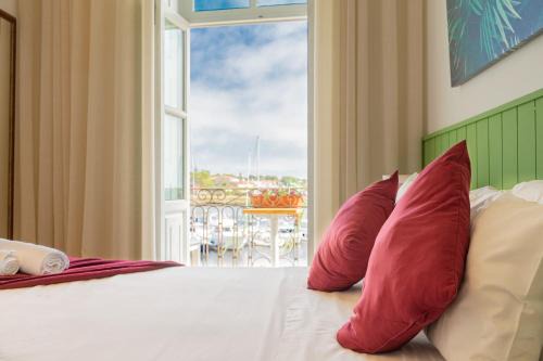 Naval Guest House & Bistrô