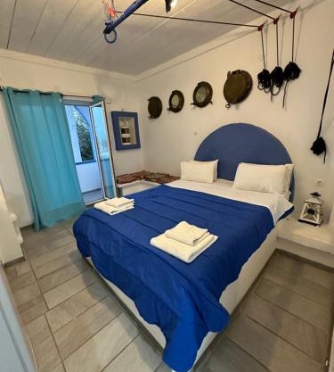 Naval Hotel Aegina