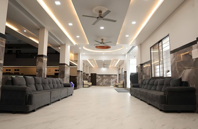 Navkar Palace Hotel & Resort