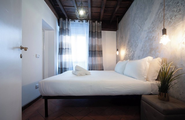 navona jacuzzi apartment