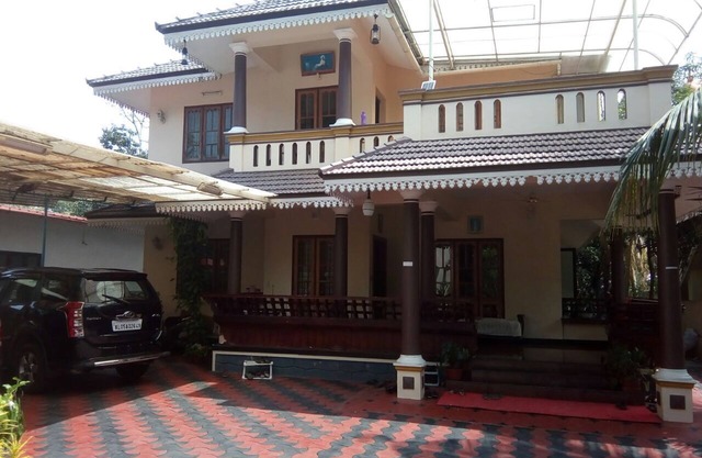 NAYATH VACATION HOME ATHIRAMPUZHA- KOTTAYAM