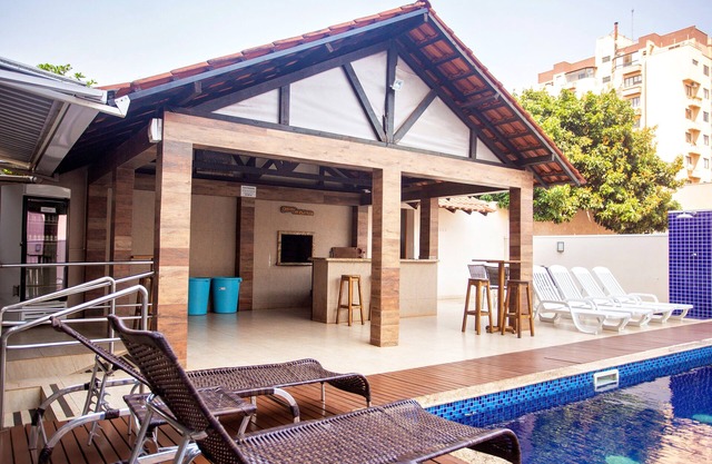 Nayru Hotel
