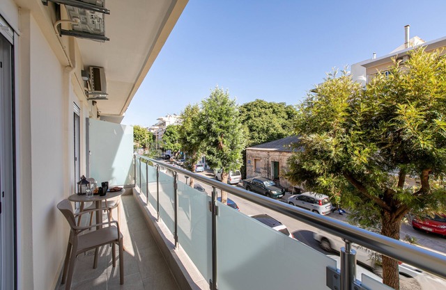 Neaira city apartment near the beach