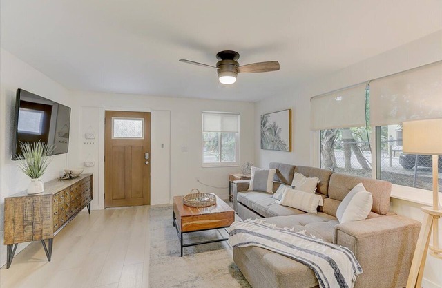 ✬Near Beaches✬Laurel Park✬Full Kitchen✬FastWifi