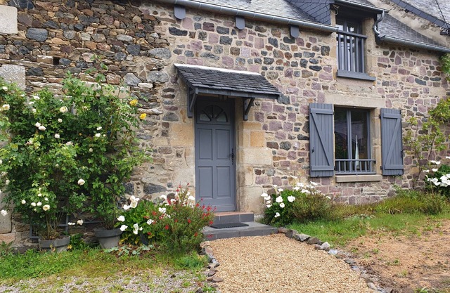 Near Cap Frehel, charming gite with 3 bedrooms