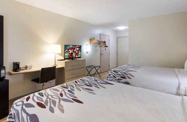 Near Cumberland Star Riverboat! Pet-friendly Property with Free Parking Onsite!