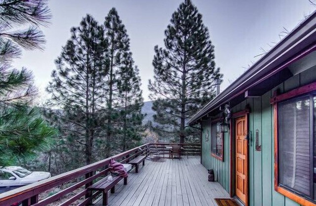 Near Cumberland Star Riverboat! Pet-friendly Property with Free Parking Onsite!