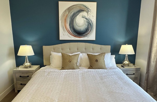Near Downtown | Kid & Pet Friendly | Garage | W/D