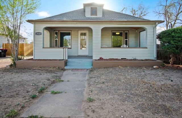 Near Downtown! Family sized 3 Bedroom Desirable Location