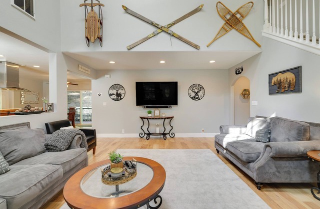 Near Dtwn: Twain Harte Home w/ Furnished Deck!