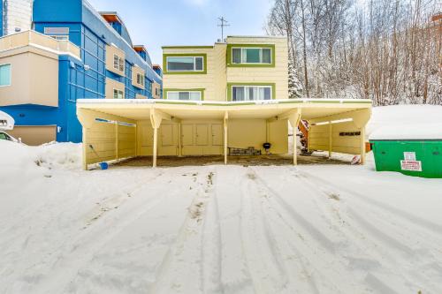Near Hiking Cozy Anchorage Retreat with Fireplace!