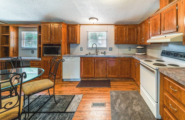 Near Kanawha River & ATV Trails: Home w/ Deck!