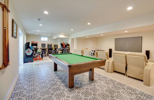 Near Lake Anna: Gem w/ Saltwater Pool & Arcade!