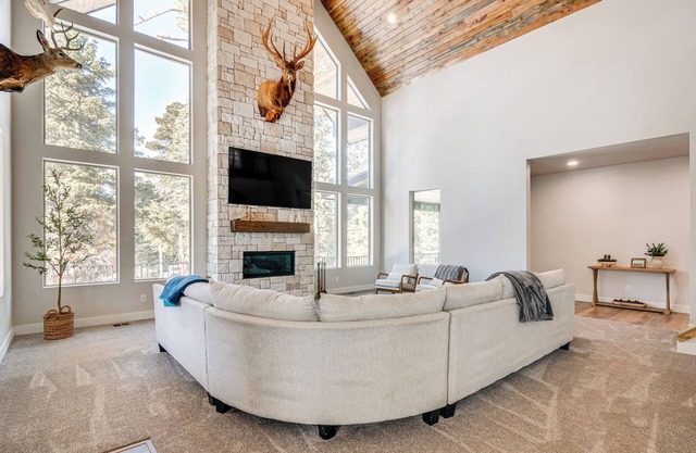 Near Lakes & Trails: Cabin in Duck Creek Village!