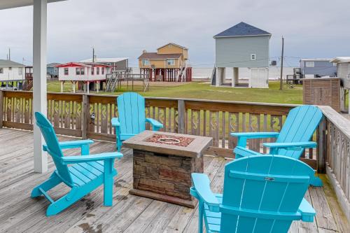 Near Surfside Jetty County Park Home with Deck!