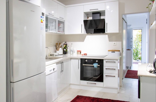 Near to Airport, peaceful quiet safe premium with private Ottoman garden etc..