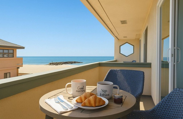 Nearly Beach Front-Just One House from the Sand 83