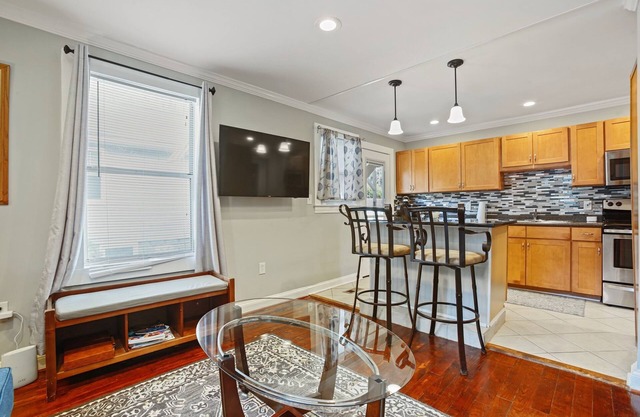 Apartamento limpio y ordenado de 1 dormitorio en el pintoresco barrio de Eastport de Annapolis
