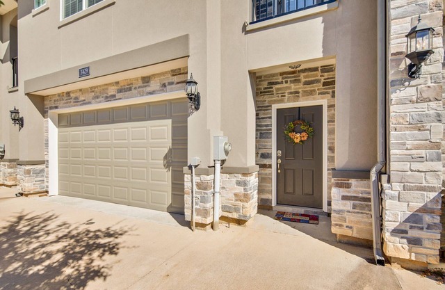 Casa de pueblo ordenada y elegante para su estadía en College Station
