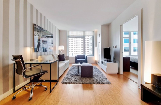 Neatly Designed One Bedroom near Boston Harbor