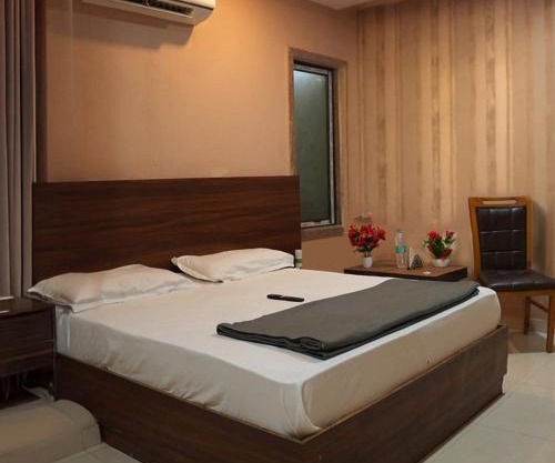 Neelam hotel & bar