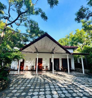 Neem Holiday Bungalow yala