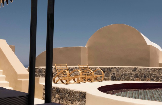 Neema Maison Finikia Santorini