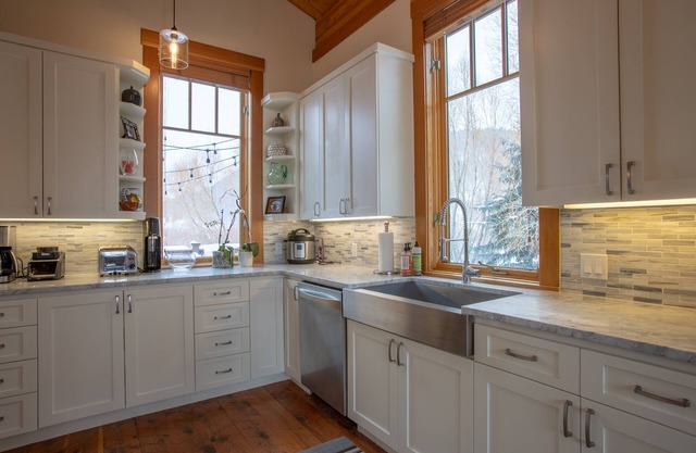 Neighborhood Comfort Wildlife Privacy w Jackson Hole Property Management