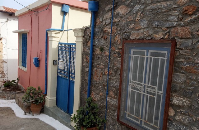 Nektarios Village House near to Spinaloga