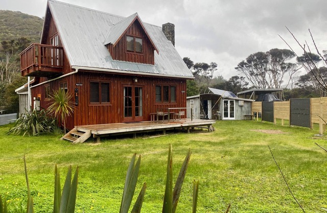 RESERVA AHORA KAITOKE COTTAGE