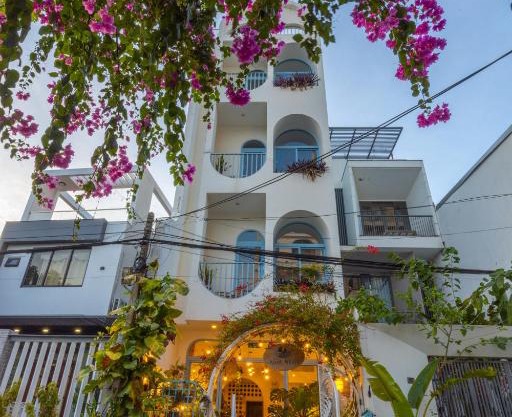 Nest House Homestay