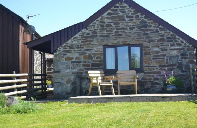 Nestling Barn