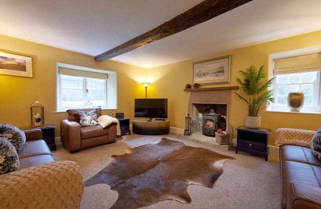 Netherdale Farmhouse, Upperdale | Peak District