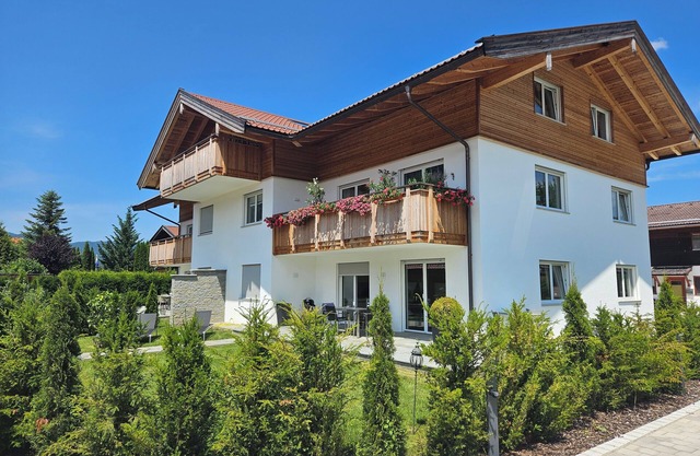 Neueröffnung "der Tegernsee Stern"